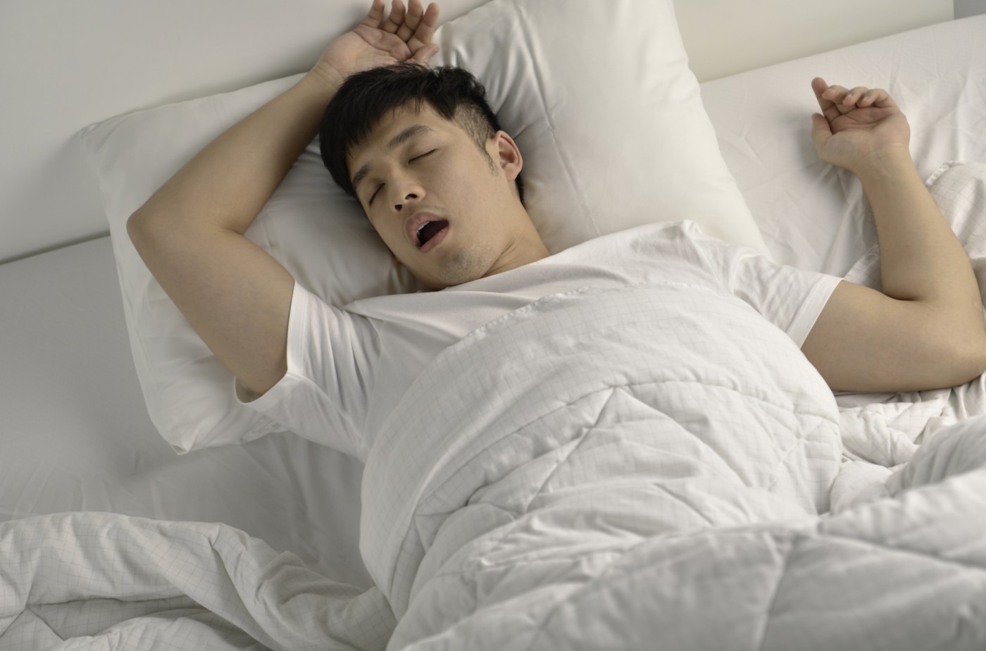 睡眠中出現張口呼吸及打鼻鼾